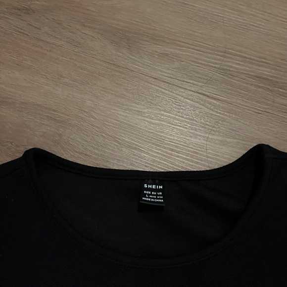 Crop Tops/Set of 3/Size Large - Picture 7 of 9